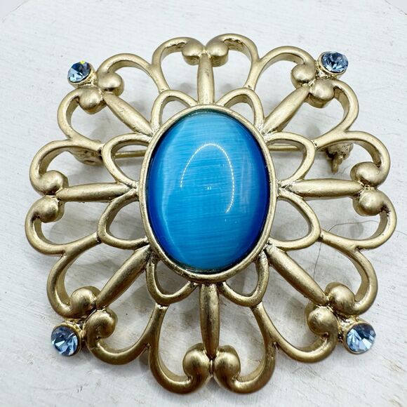 Crazyhorse Liz Claiborne Blue Cat’s Eye Large Open Scrollwork Brooch Pin - Picture 3 of 7